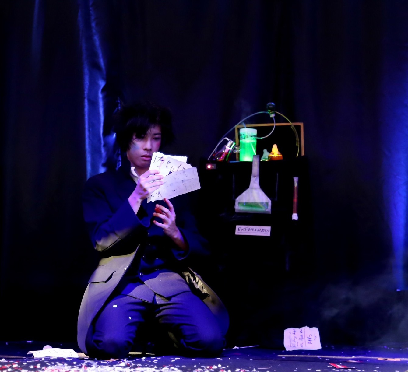 VK.Vich Vichayut Kanungchoti วิชยุตม์ คนึงโชติ มายากล รับแสดงมายากล Magic Class รับสอนมายากล มายากลเวที การแสดง Stage Magic แสดงวันเด็ก วันปีใหม่ ละครเวที ละครเวทีมายากล Alchemist Act