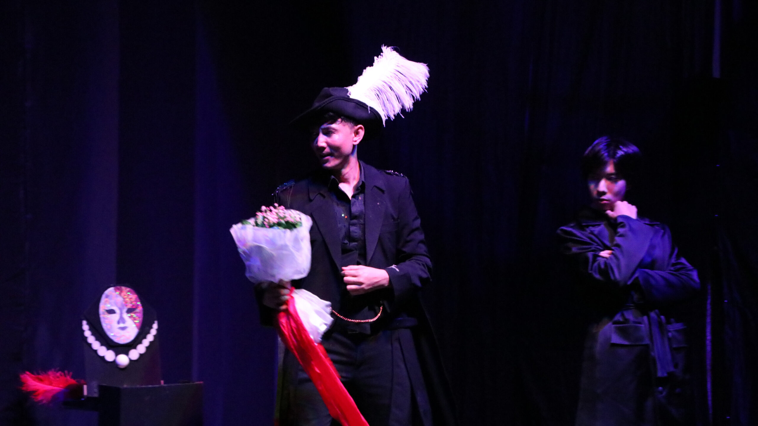 IMAGICA TH ขอนแก่น Production Stage Magic VK.Vich Vichayut Kanungchoti วิชยุตม์ คนึงโชติ มายากล รับแสดงมายากล Magic Class รับสอนมายากล มายากลเวที การแสดง Stage Magic แสดงวันเด็ก วันปีใหม่ ละครเวที ละครเวทีมายากล Kam Koon Concert Organizer Magic Theatre Theater